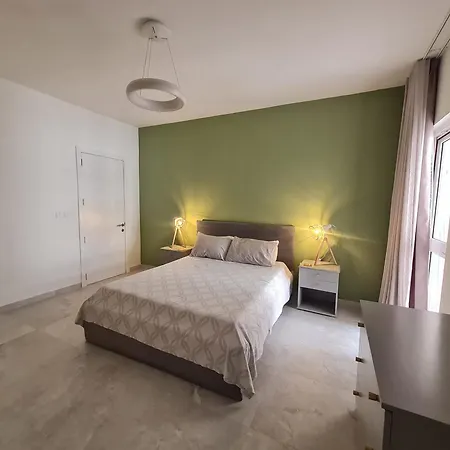 Walking Distance To Gzira Promenade, Tax Xbiex Promenade And Sliema Promenade Apartmán *