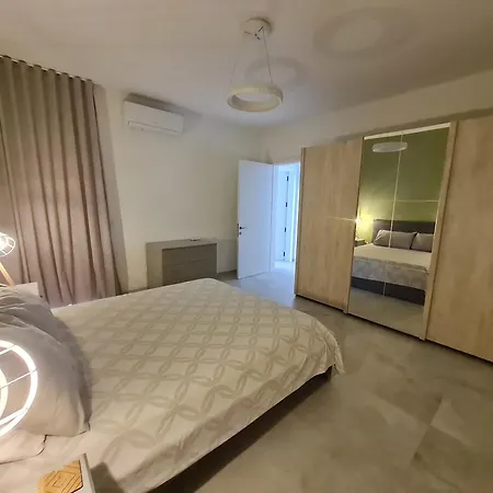 Walking Distance To Gzira Promenade, Tax Xbiex Promenade And Sliema Promenade * Ta Xbiex