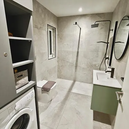 Walking Distance To Gzira Promenade, Tax Xbiex Promenade And Sliema Promenade Lejlighed