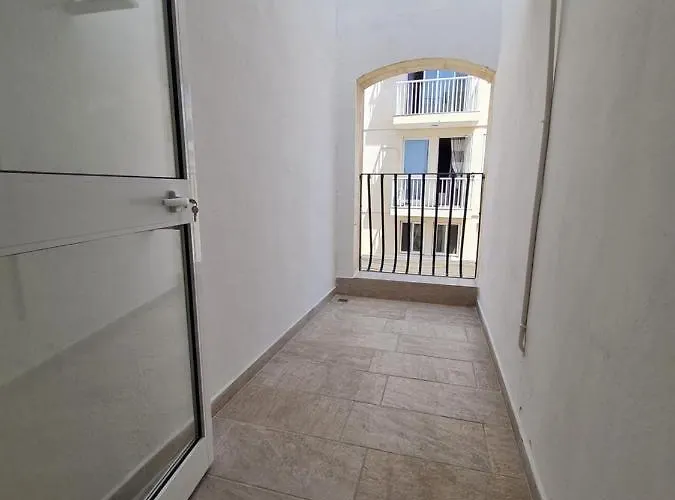 Walking Distance To Gzira Promenade, Tax Xbiex Promenade And Sliema Promenade * Ta Xbiex